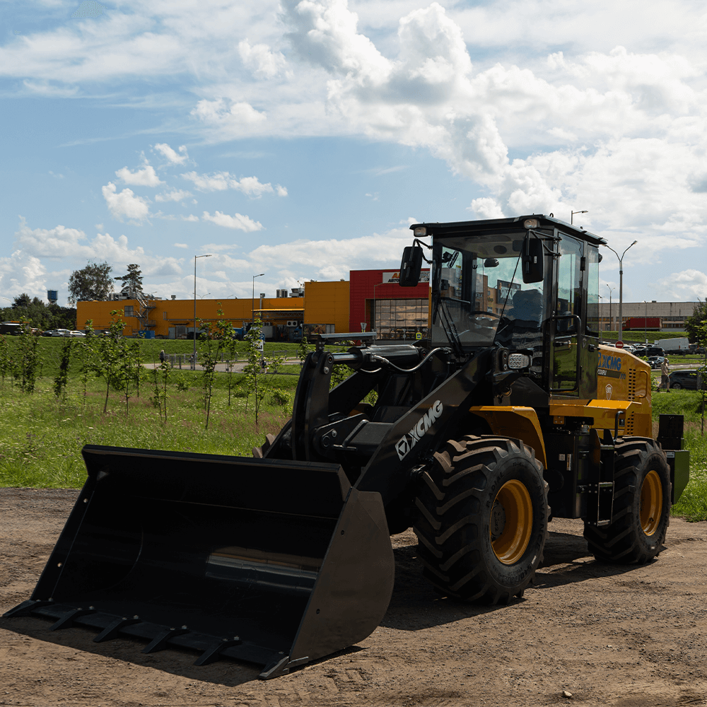 Фронтальный погрузчик XCMG LW330RU — изображение 8